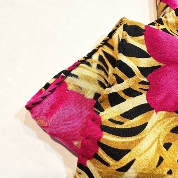 Escada Silk Scarf Fuchsia Pink Floral Hibiscus Hawaiian Print 34x34 Square - Picture 5 of 7